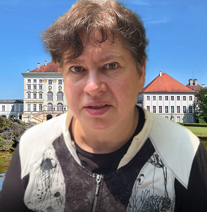 Daniela Darimont vor dem Nymphenburger Schloss